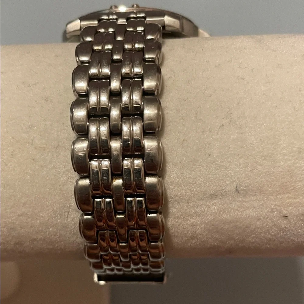Kenneth Cole Men’s Stainless Steel Water Resistant Metallic Gray Silver Watch